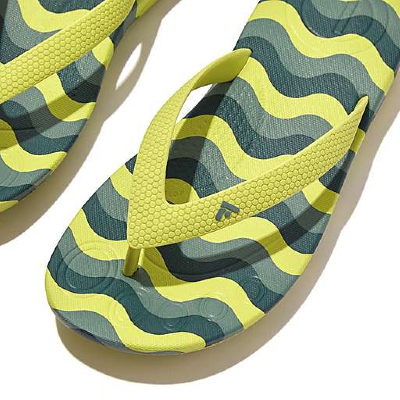 Lavender FitFlop IQUSHION Wave-Print Ergonomic Kids' Flip Flops | KOEJNF512